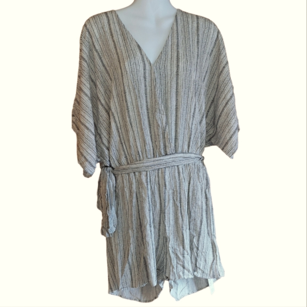 CUPSHE  Belted Striped Romper
